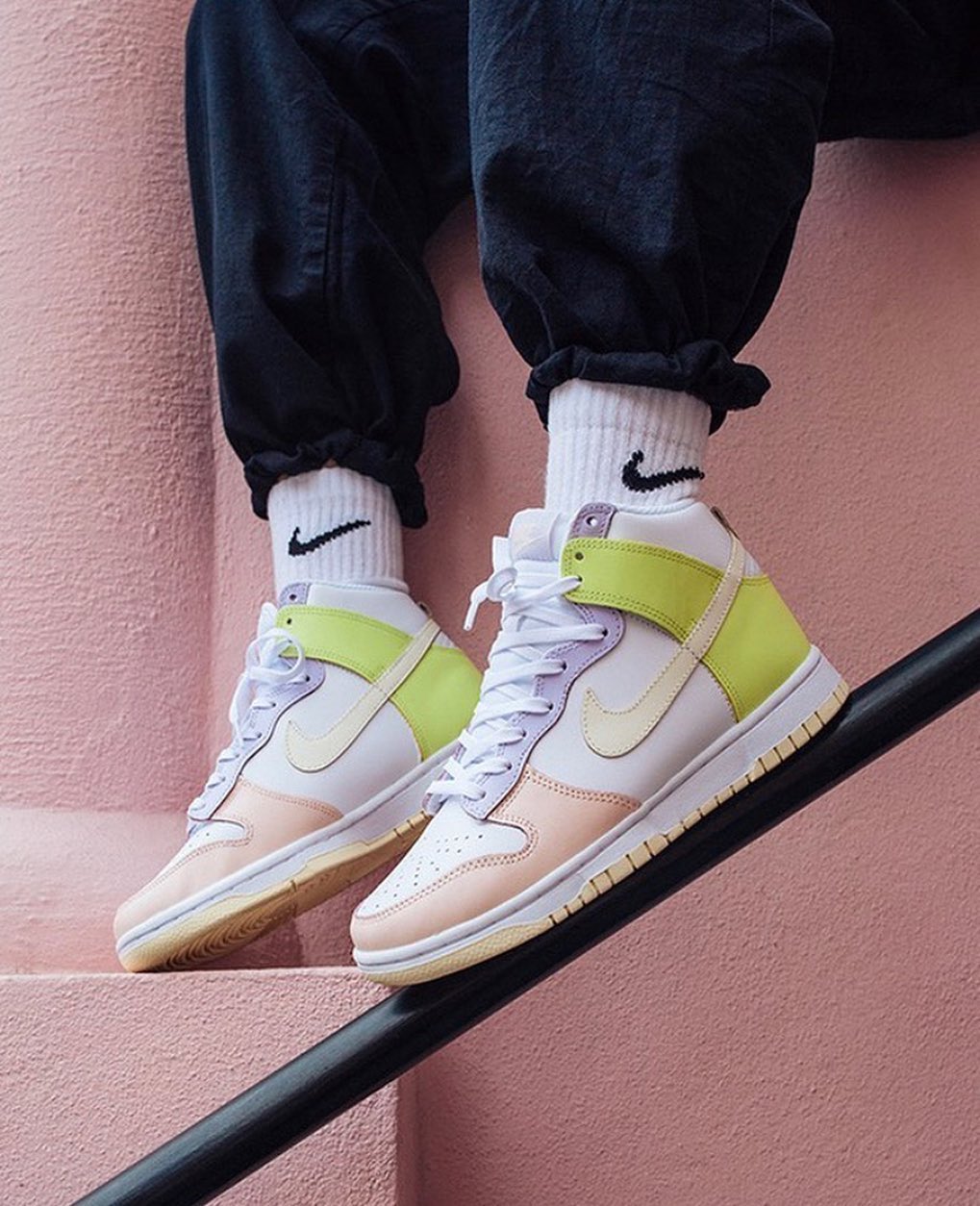 Nike Dunk High 'Lemon Twist / Cashmere'